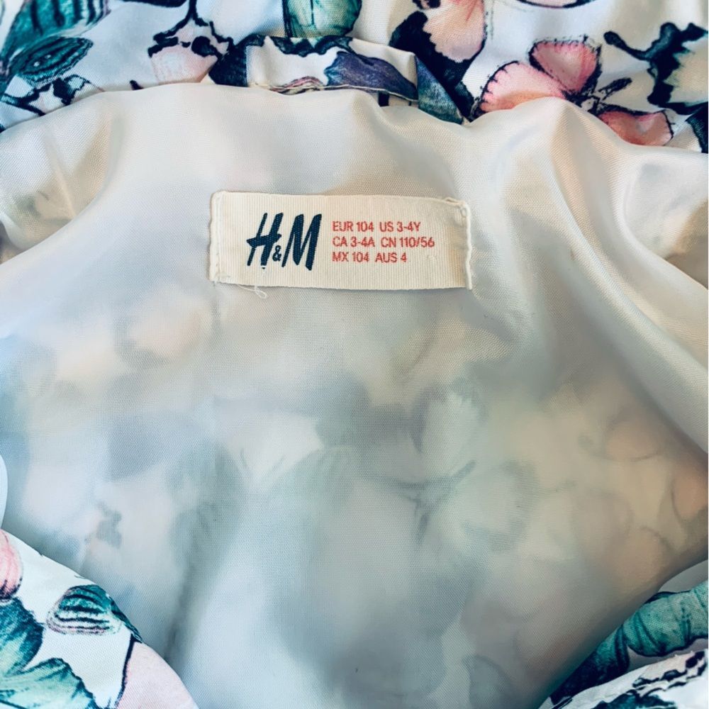 Girls H&M Butterfly Lightweight Zip Up Jacket | Size 3-4 - Picture 2 of 6